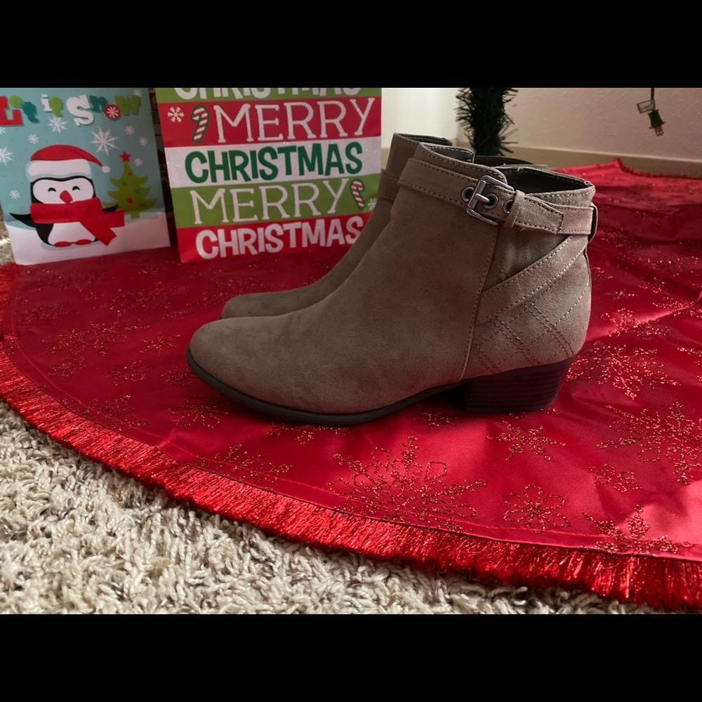 Size 8.5 Ankle Booties